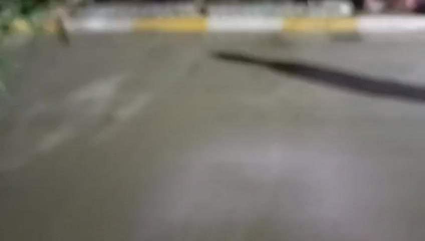 مكتب الصادق
بيت مربع طابق ثاني للإيجار نظيف 
يحتوي على غرفتين نوم ومطبخ وصالة وخدمات وبلكونة 
الواجهة ١٠×١٥
المكان الشعب شارع الصحة حي الكوثر مقابل جامع الحق
السعر ٣٥٠ 
أبو عادل ***********
