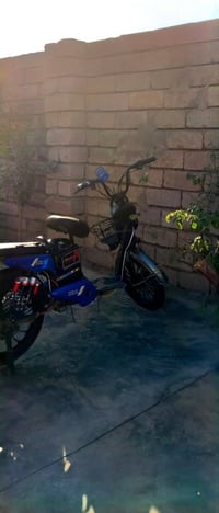 دراجة شحن • شغالة • ما بيها نقص