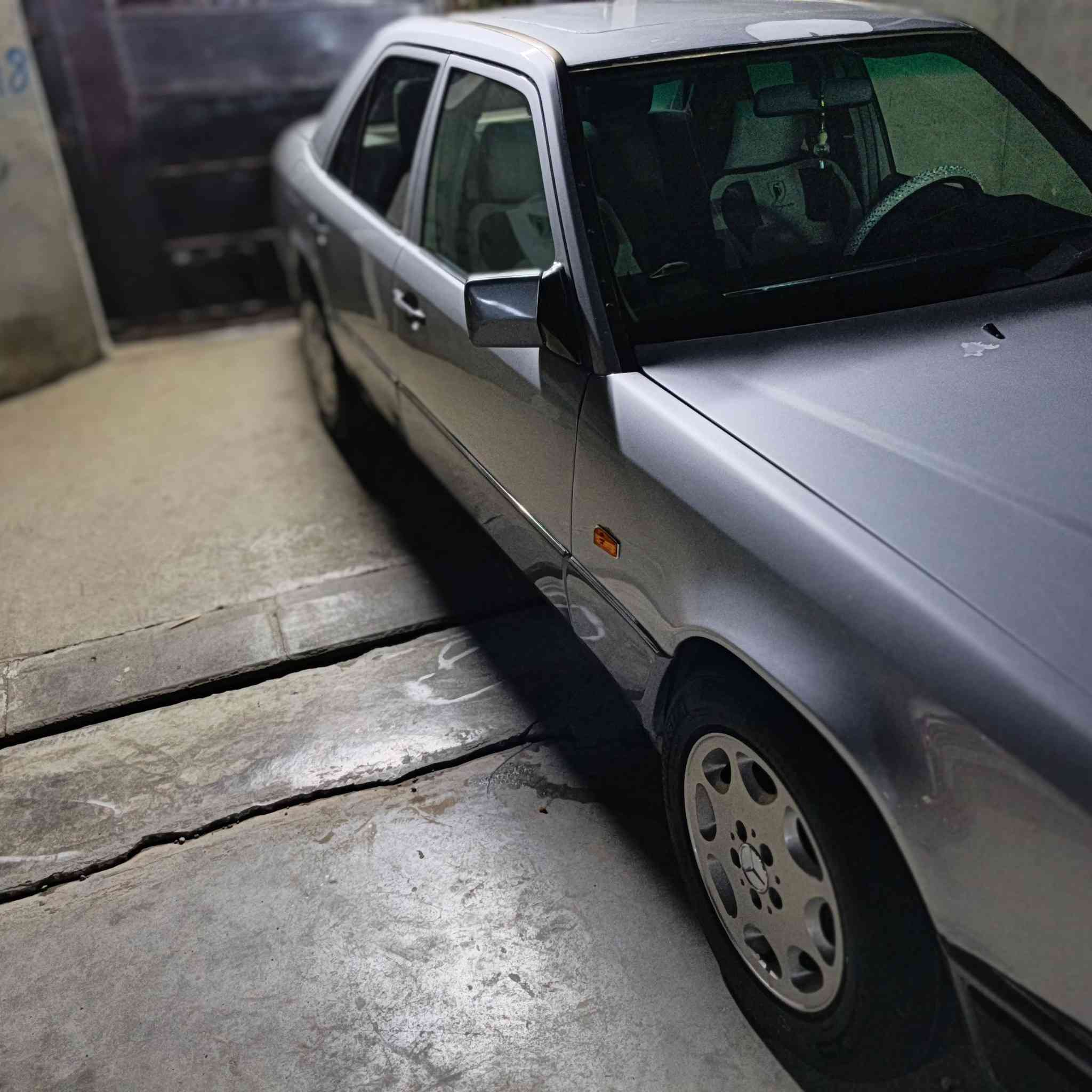 مارسدس لبيع موديل 92محرك 3000السعر 68بيهه مجال ***********العنوان كركوك
