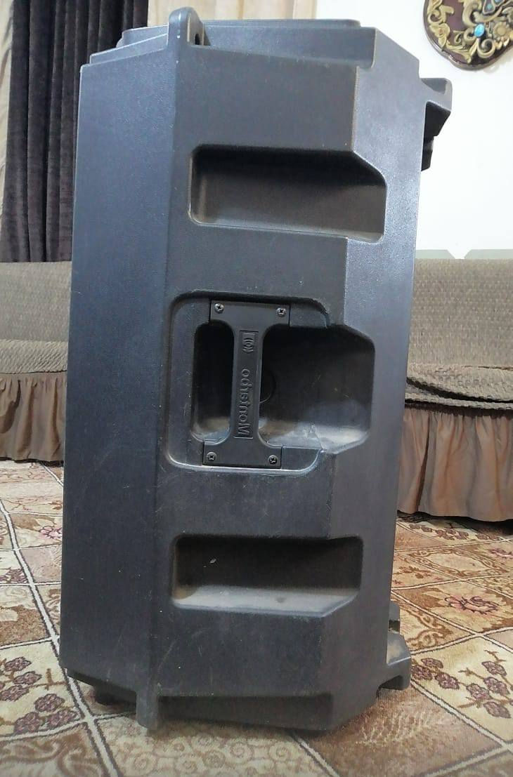 سماعات دبليو 17 الاصلي نضافه فول زلخ مابيهن مع الجنط وزوج ستاندات سعرهن ب 12 ونص وبيهن مجال مكاني نجف  ***********
