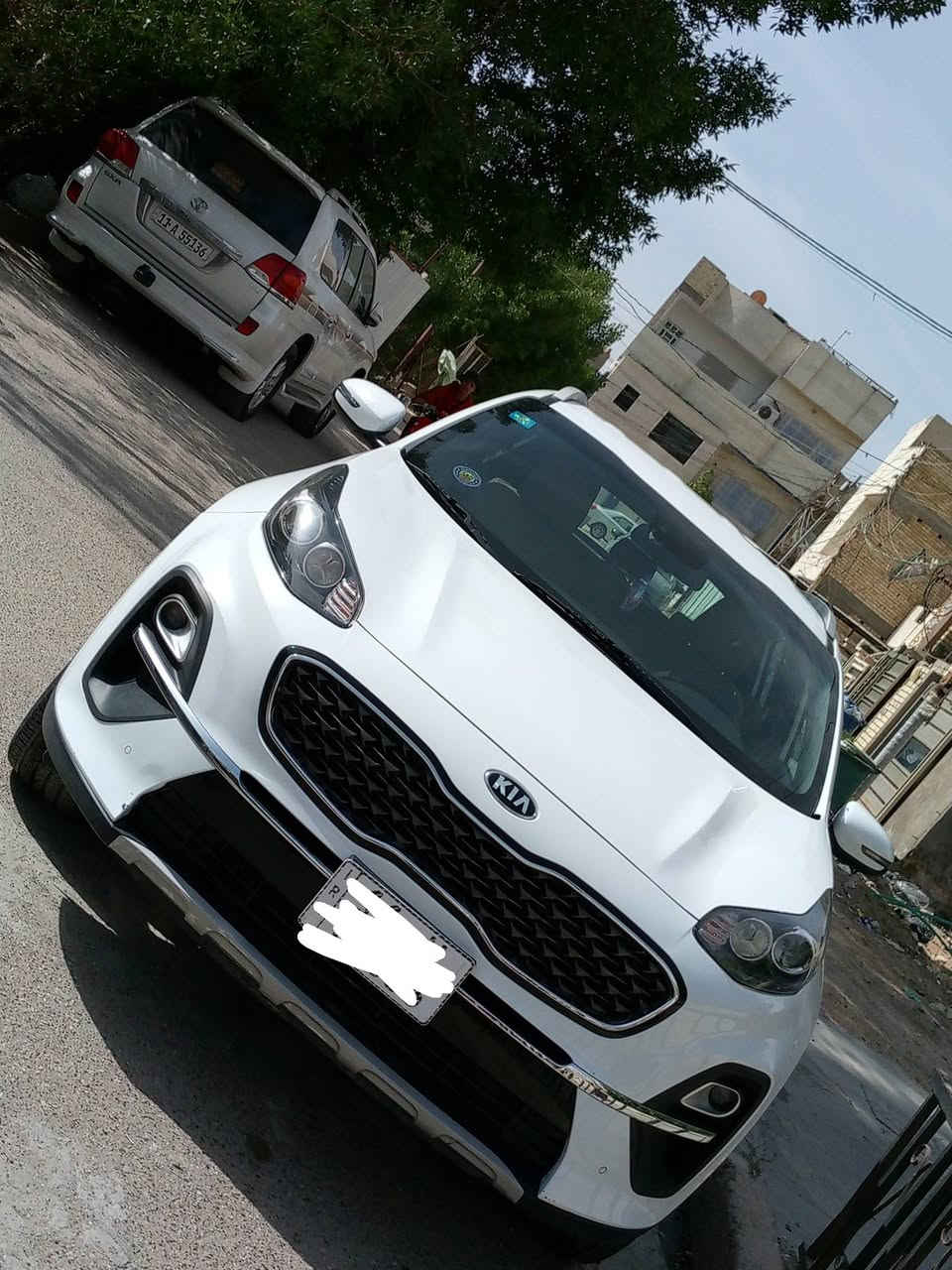 كيا سبورتج موديل 21 ماشيه 42 الف كيلو موصفاتها محرك 2000 دوش كشن جلد + مخمل وبصمتين تشغيل عن بعد سياره جديده مال جناي السبير مانازل السعر 212 ومجالها بسيط لل استفسار *********** المكان بغداد رقم بغداد انكليزي تحويل ثاني يوم  .
