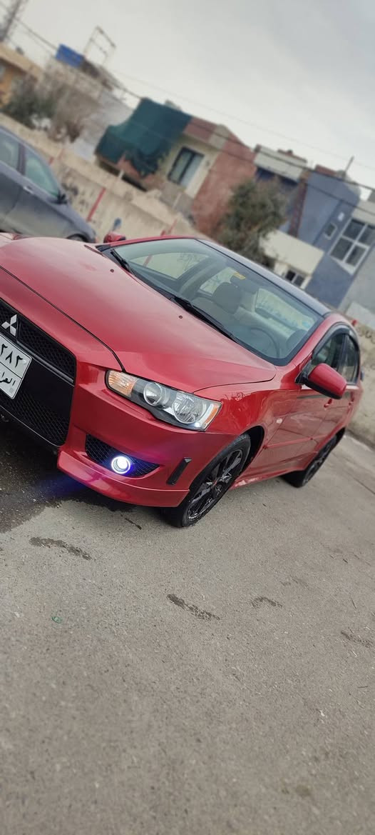 لانسەر مۆدێل 2009 خلیجی مەکینە گەورە دەبڵ گێر ناو زەرد چوار تایەو ویلی تازە گێرو مەکینە و تەبرید هەموی بەشەرت حیزام بۆیاغە لەسەر ساغی دەعامی بۆ دەعامی بەشەرت.***********. *********** السليمانية, العراق
