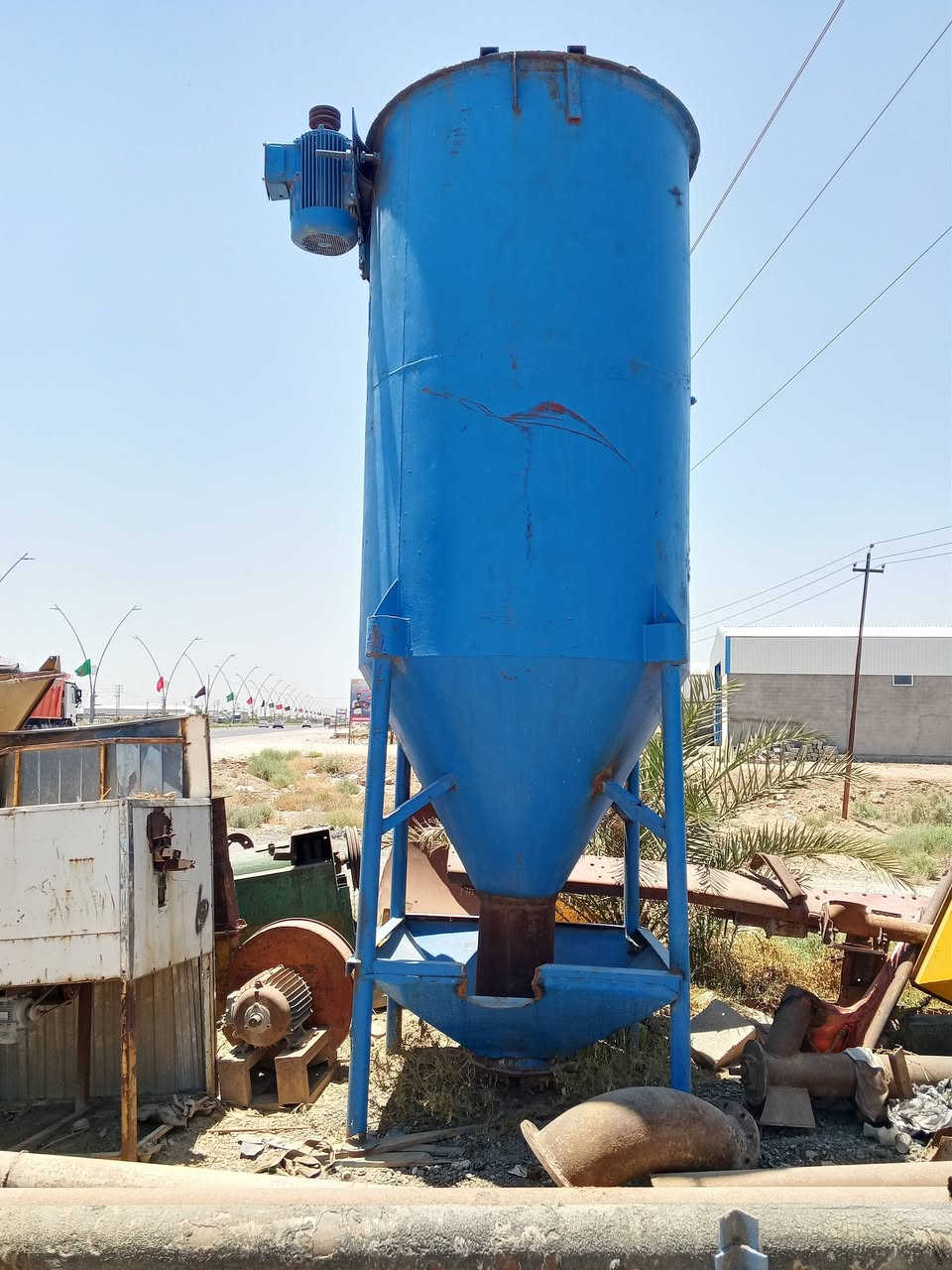 جاروشه اعلاف للبيع 
3 طن 
لجرش  الحنطه والشعير و ذرة وكافه الاعلاف 
قدره الماطور مال كسار 
٣٠ حصان 🐎 🐎 
برينه ٣ حصان  طولها 3 متر 
للاستفسار الاتصال على الرقم التالي 
*********** واتساب
العنوان / محافظة ديالى
