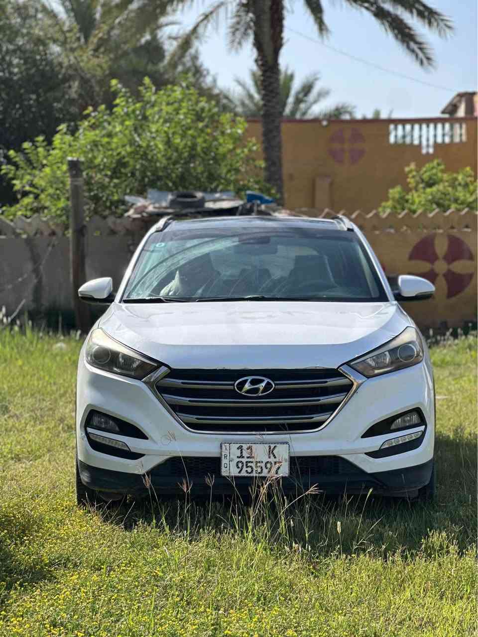 السلام عليكم
توسان موديل 18 خليجي بأسمي تحويل ثاني هزه جديده مكفوله من التبديل والصبغ وسونارها مرفق بالصور سياره جديده تخم تاير حداديه كير مكينه كفاله 
مواصفات فول عدا البصمه
1 بنوراما
2 شاشه حجم كبير
3 اشاير مري +مري شفط 
وبعد بيها مواصفات التوسان المعروفه كامله السياره ع اخر حبايه 
السعر (((175)))
للاستفسار ***********
مكاني بابل حلة, بابل
