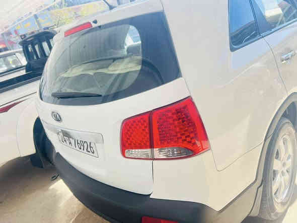 كيا سيرنتو 2011
بدون صبخ بدون تعد يل 
كيرمحرك شه رت
ماشي150كم
سنويه رقم جديد
تبريد شه رت
7مركب
توماتيك 
سعر155مجال
***********
عقره
