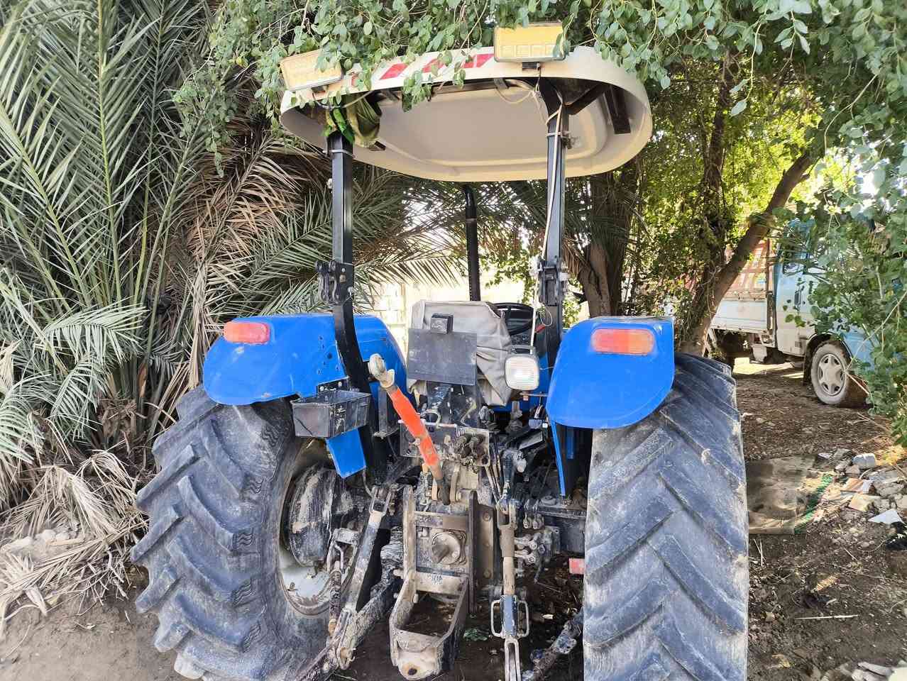 السلام عليكم للبيع مكينه نيوهولند 11 رقم ديالى وكالة مكفولة كافالة عامة من التاير  لتاير ما عدى الرنگات فقط والباقي شركة السعر خاص للاستفسار الاتصال ***********
