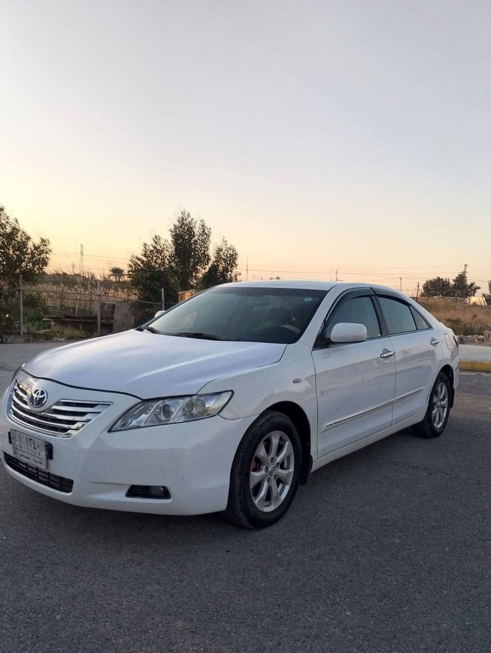 السلام وعليكم كامري للبيع موديل 2007 سياره جاهزه ماكينه وكير كفاله كهربائيات عالشركه  سياره كلش حلوه وجاهزة شاشه تحويل ثاني يوم سياره تخم تاير جديد زنون سياره مال جناي  سعر 88 وبيها مجال مكان واسط العزيزية رقم الهاتف ***********.
