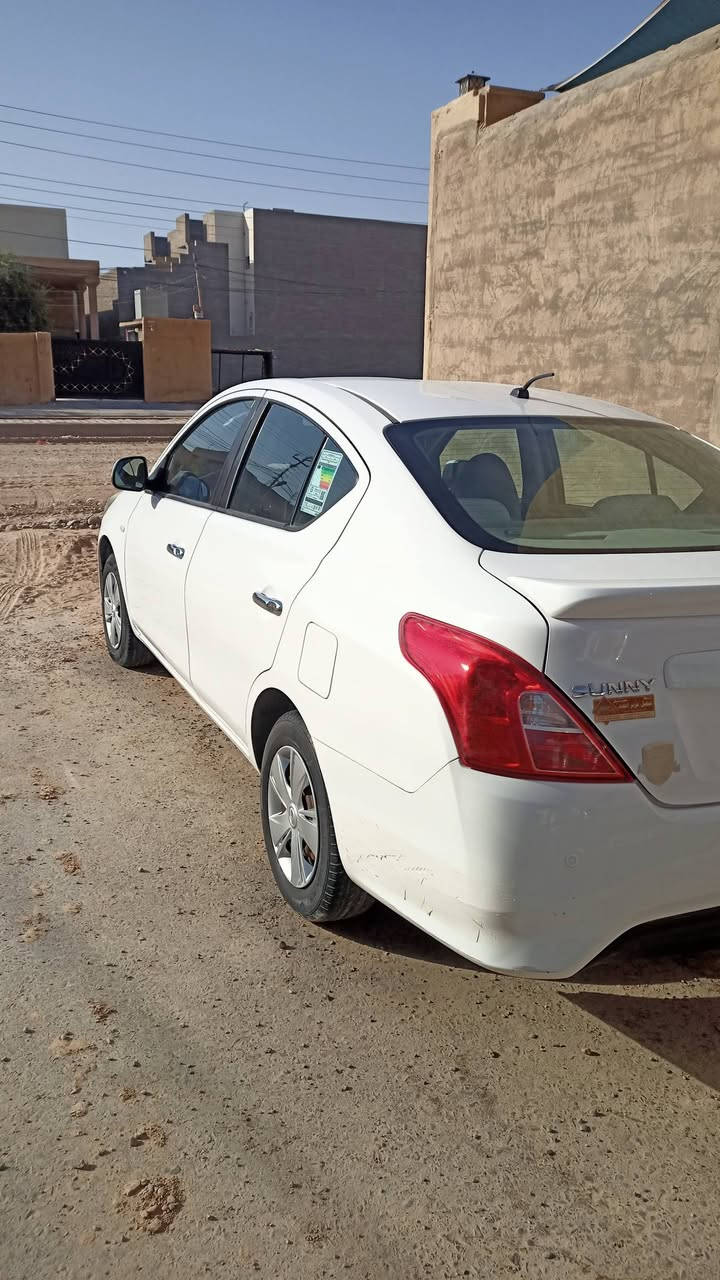 السلام عليكم 
نيسان صني هندي للبيع  موديل 2020 رقم أربيل بسم شركة مسوي وكالة أني تريدها تحويل أو وكالة 
بيها بارد مكانين على كد شبر وضربة شخط بالدوسة من جوة 
والدعامية الامامية انسحبت بضربة ورجعت بلادي 
التبريد والمحرك والكير معروف خير من الله وباقي المواصفات 
سعرها 115 ورقة 
رقمي *********** بي واتساب
