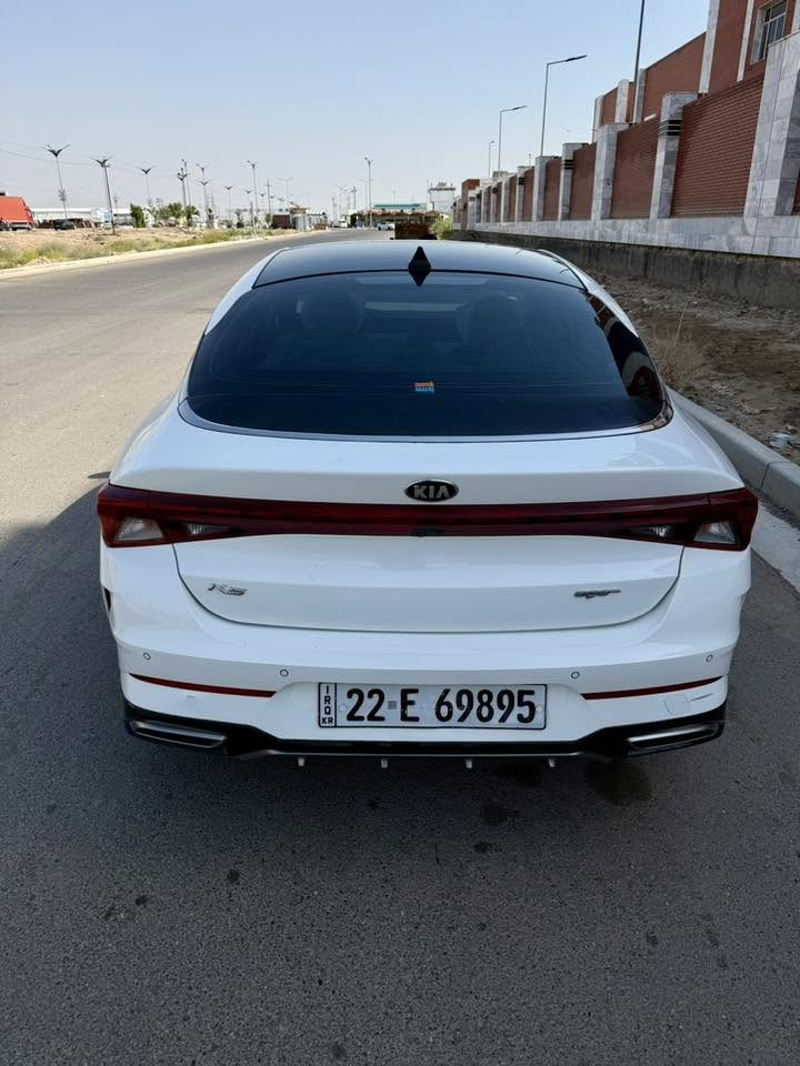 للبيع كيا K5 موديل 2021 بنوراما
فئه Gt line 

* مكفولة كفالة عامة
* خليجي 
* محرك 2000 سي سي
* الممشى: 72.000 كم حقيقي
* تبريد قطعتين
* LED أمامي
* إشارات بالمرايا
* تشغيل ودخول بصمة
* داخل جلد
* Auto Hold
* تحكمات على المقود
* شاشة مع كاميرا خلفية
* حساسات أمامية وخلفية
* بلوتوث ومكالمات
* السيارة نظيفة جداً وبحالة ممتازة

السعر: 190 ورقه  وقابل للتفاوض

للاستفسار: ***********

عنوان السياره واسط - مركز المدينه
