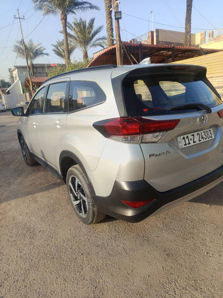 تويوتا راش موديل 23 ماشية 23 ألف كيلو 7 راكب خليجي بغداد محرك 1500 vvt i تبريد قطعتين سبلت دفع خلفي اكسل حساس خلفي تحكم ستيرن دبل بصمة صبغ جاملغ الايمن للاستفسار ***********
