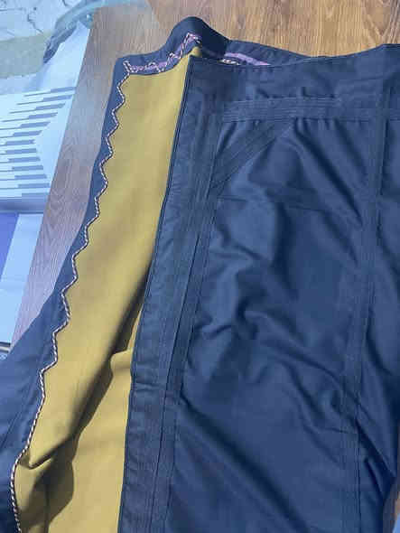 فروة هربد فصال الموصل الحمدانية شغل عراقي درجة اولى 
نقشة زكزاك
لون نيلي+ اسود
جميع القياسات متوفرة
السعر 65 الف
متوفر توصيل كافة انحاء العراق 5 الف

العنوان صلاح الدين العلم
هاتف ***********
