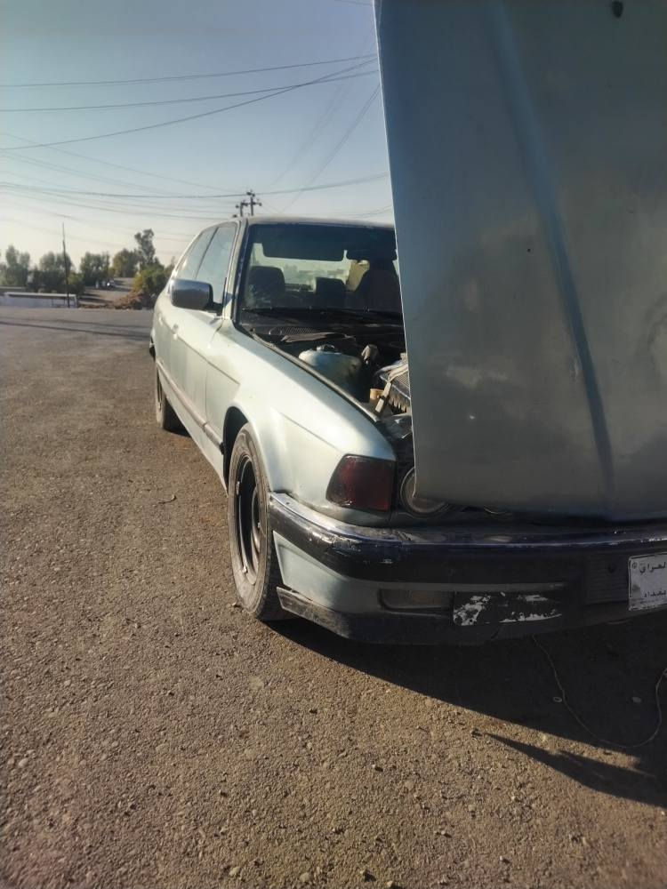 Bmw 730 گیڕ و مەکینە بەشەرت تەقەو ڕەقەی بەشەرت مەکینەی تەحمیر کراوە سەوتی تیا نیە چرکەی تیا نیە جەمپەکی خەفیفی پیشەوە لای سایەق هەیتی پشتی کەپسە ئاڕم پلاستیک سلێمانی بەشەرت رەقەم اسلی ڕەقەم شانسی بەشەرت موسو بڕاوە و وەرگەڕان بەشەرت ژم *********** الحمدانية, نينوى
