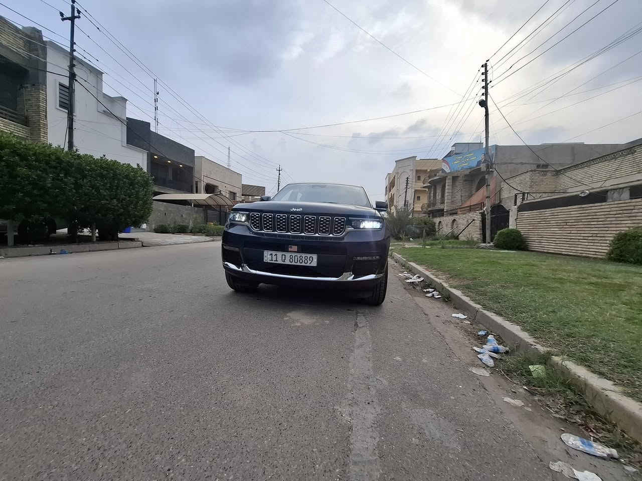 سلام عليكم جيب ٢٣ حادث جاملغ وبنيد بدون دواخل بدنة راديترات تبريد براكيت علة وضعة كلة بلادي بدون ايرباك ماشية ١٠ ٧راكب منفصل فئة لمتدد فول عدة السلاليت مكان بغداد البياع *********** جمعة مباركة للجميع
