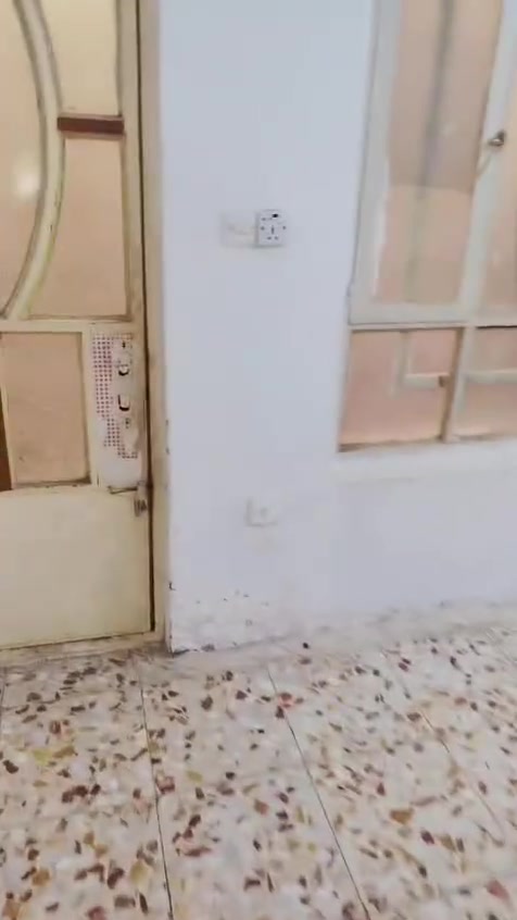 سلام عليكم من رخصت الادمن بيت اجار شعب شارع ابوماهر شارع عشرين ايجارة 300 التواصل على هاذة الرقم متواجد واتساب ***********
