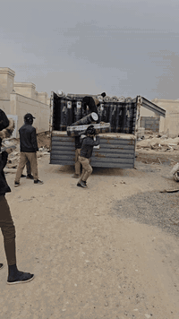 ￼
(CV) 

المعلومات الشخصية
الاسم: السيد مهدي لفته كتاريخ التأسيس: 2014
المهنة: اختصاصي عوازل مائية (إيزوكام – لباد)
الهاتفاظم
اسم الشركة: شركة ذوالفقار للعوازل المائية الحديثة
/ واتساب: ***********
الهاتف / واتساب: ***********
المكتب الرئيسي: بغداد – العراق
نبذة مهنية
اختصاصي عوازل مائية بخبرة عملية طويلة في تنفيذ أعمال العزل للمجمعات السكنية، الأبنية التجارية، المخازن، المولات، المستشفيات، والجملونات الحديدية. نلتزم بأعلى معايير الجودة والسلامة وتسليم الأعمال ضمن الوقت المحدد.
الخبرة العملية
اختصاصي عوازل مائية – شركة ذوالفقار / أعمال حرة
تنفيذ العزل المائي باستخدام الإيزوكام واللباد.
العمل في المجمعات السكنية، البنايات، المخازن، المولات، والجملونات.
تحضير السطوح (تنظيف، معالجة تشققات، برايمر).
تنفيذ العزل الحار والبارد حسب متطلبات المشروع.
فحص التسريب وضمان الجودة بعد التنفيذ.
المهارات
عزل مائي للأسطح الخرسانية والمعدنية
استخدام الإيزوكام واللباد باحتراف
أنظمة العزل الحار والبارد
تقدير الكميات والتكاليف
العمل ضمن فريق أو بشكل مستقل
الالتزام بالجودة والمواعيد
أبرز المشاريع
مجمع عين العراق السكني
مجمع أبراج بغداد
مجمع أطلال بغداد
مجمع أبراج العطيفية
مجمع الحشد الشعبي
مجمع الصادق السكني – 1800 وحدة سكنية (النجف)
مجمع الشمس السكني – 1500 وحدة سكنية (النجف)
مستشفى بغداد الأهلي
مول العامرية
مول السيدية
مخازن جملونات – عويريج الصناعية
مخازن مصفى الدورة – بغداد
مستشفى العيون – الديوانية
عيادات الشعبية – ميسان
الشهادات
�
شهادة Water Insulators
الجهة المانحة: شركة HBI
مكان الدورة: الأحواز – إيران
سنة الإصدار: 2023
رقم الشهادة: HBI2246
