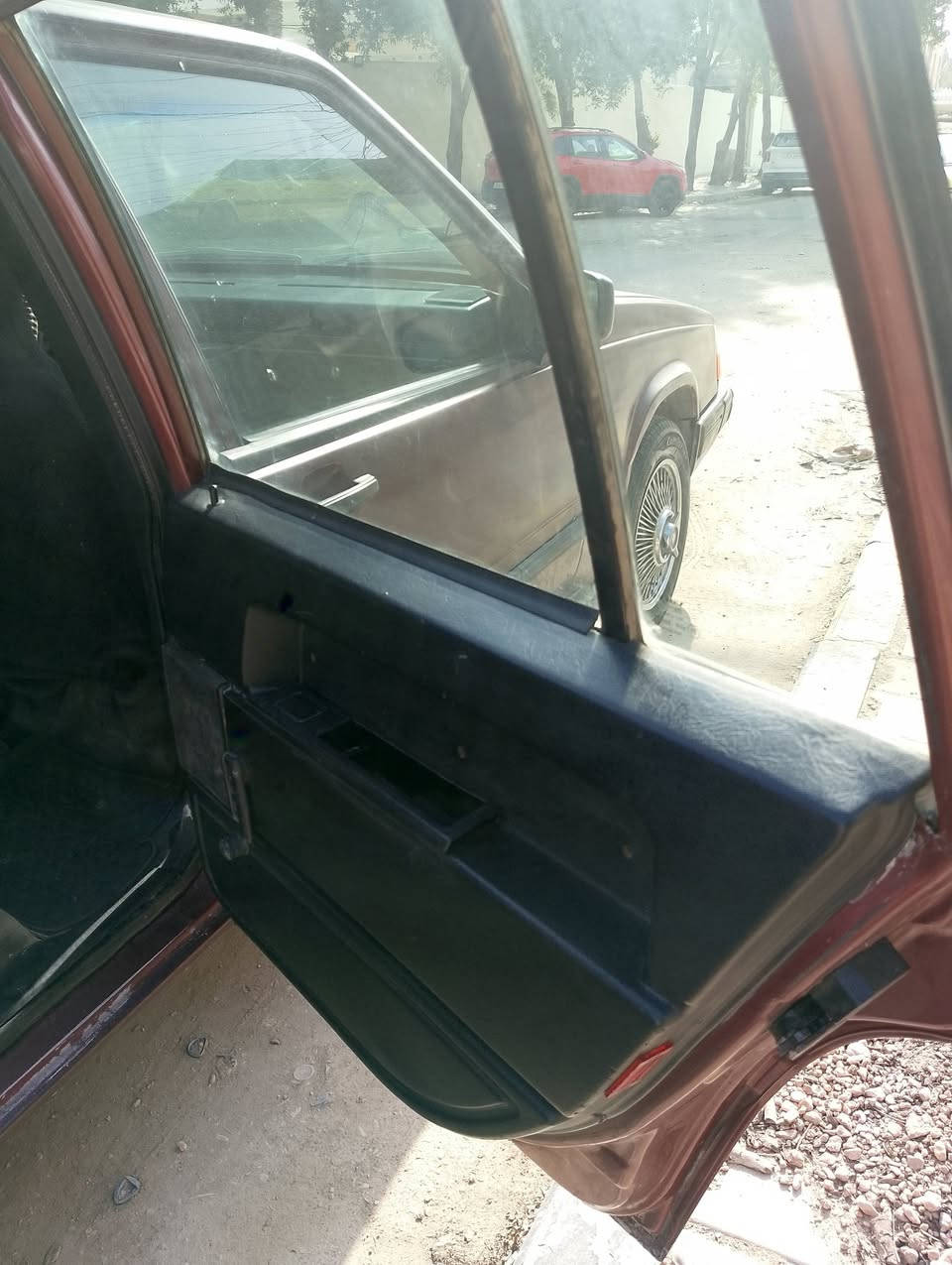 فالفو 940 موديل 92سنويه ماساقطه رقم انبار مداور باي محافظه حداديه جاهزه كهربائيات كلها شغاله كير مكينه جاهزه تبريد عاطل
السعر 45
مكانها النجف الاشرف 
الاستفسار الاتصال ***********
