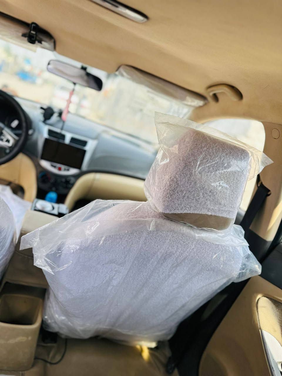 السلام عليكم اكسنت موديل 15 بيها رشاش صبغ بسيطه تحويل ثاني يوم العنوان بصره ***********
