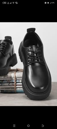 أحذية جلد • ٤٠٠٠ قطعة • جديد ألماني وفرنسي