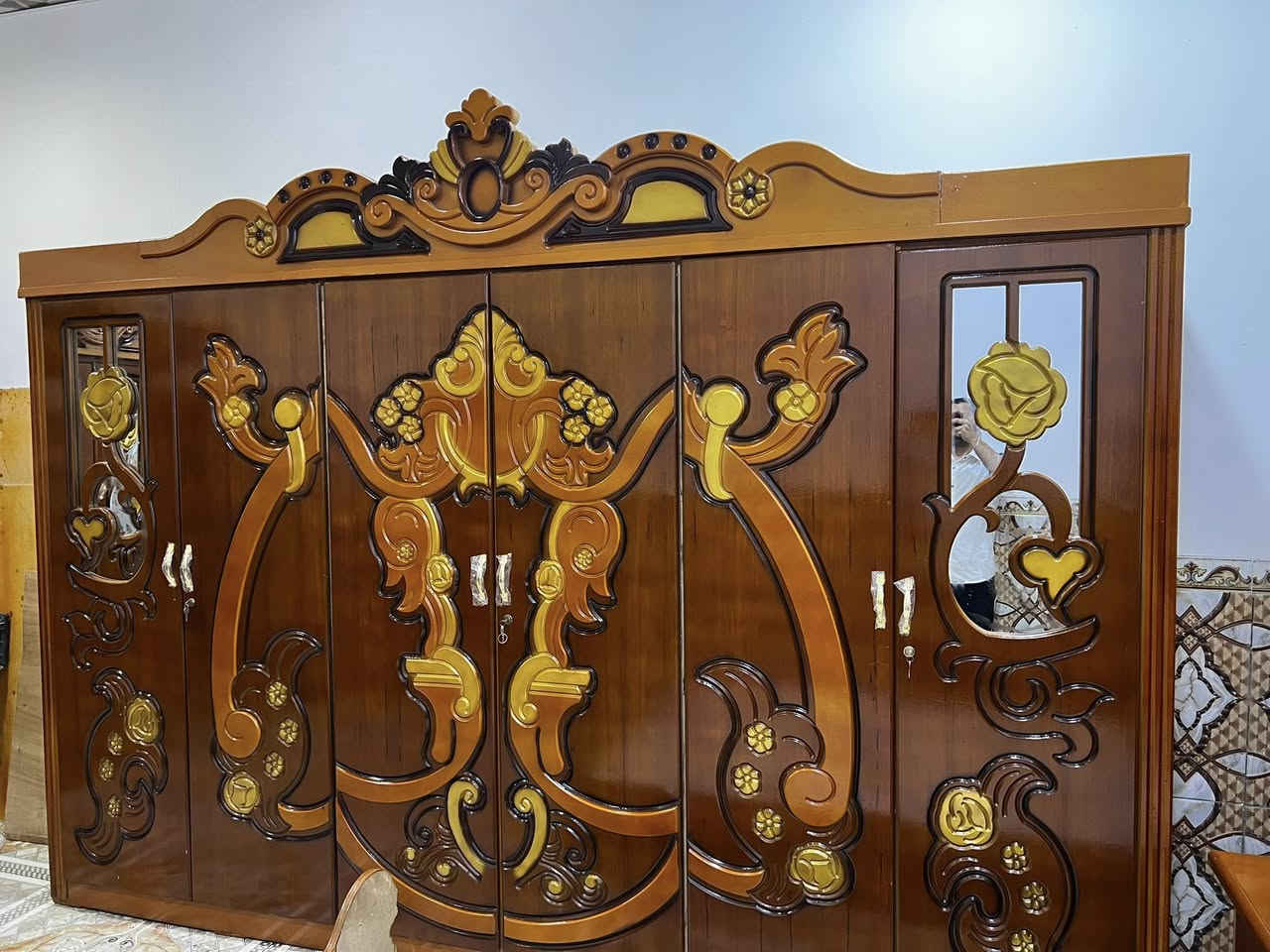 غرفه نجاره ام السته جديده كلش سعر ٧٥٠ نهايته عنوان سوك الشيوخ رقم ***********
