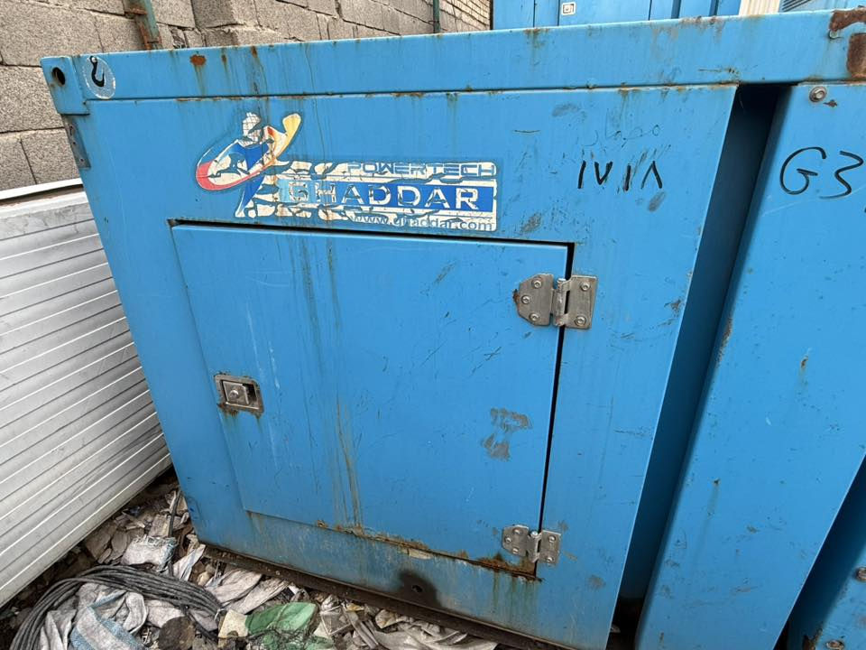 السلام عليكم
مولدات كمنز بيهة حجم 30 كي في  و 17  

رايدين القطعة على 15 ورقة وبيهة مجال 

رقم ***********
