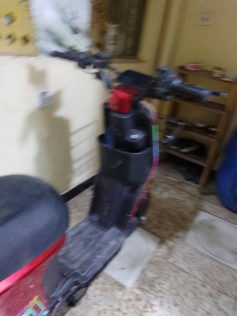 السلام عليكم دراجه للبيع أر تسعه شحن بسعر مناسب ***********
