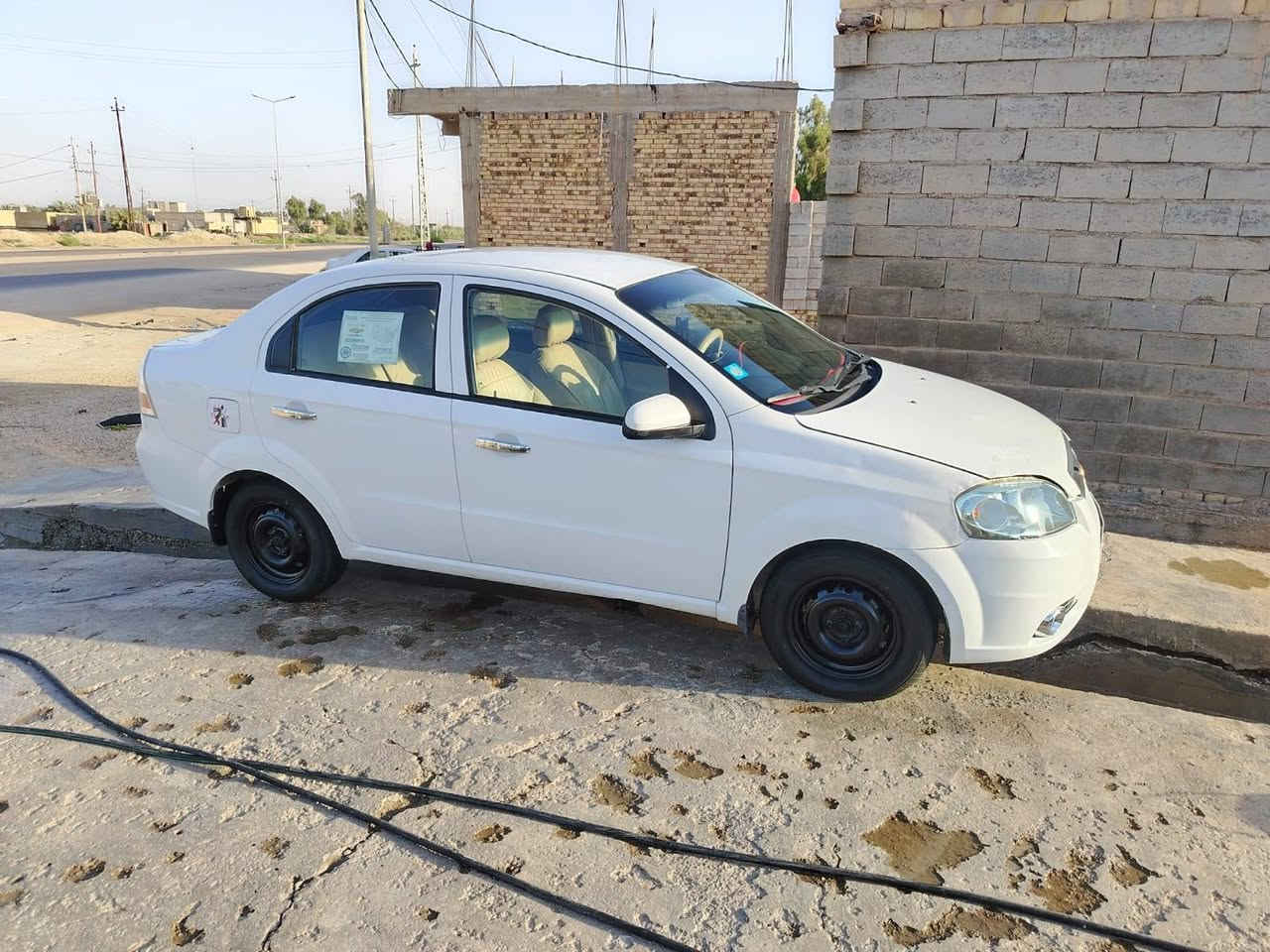 السلام عليكم ورحمة الله وبركاته للبيع افيو ٢٠١٥ مثنى تحويل مباشر سنويه جديده محرك ١٦٠٠ مسكر جاهزه محرك كير تبريد تخم تاير حداديه جديده بيها جاملغ خلفي بي صبغ وبيها رصعات بارد مبينات بل صور مكان سيارة السماوة الرميثه *********** لسعر ٧٥ وبيها مجال
