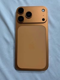 آيفون XR • ٦٤ • بطاريه ٧٦٪