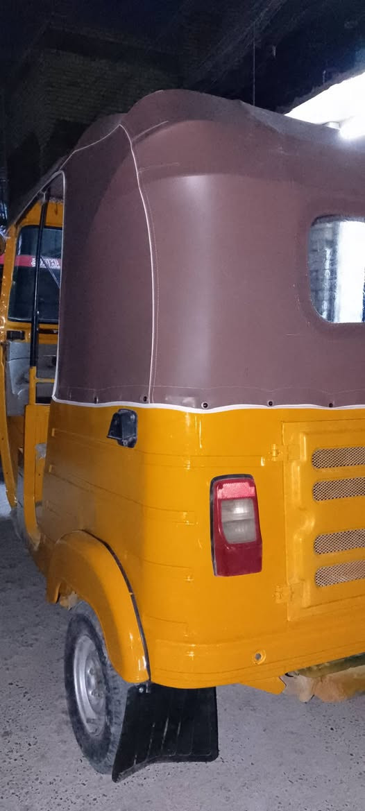 سلام عليكم تكتك موديل 20 رقم وسنويه بسمي 
***********
