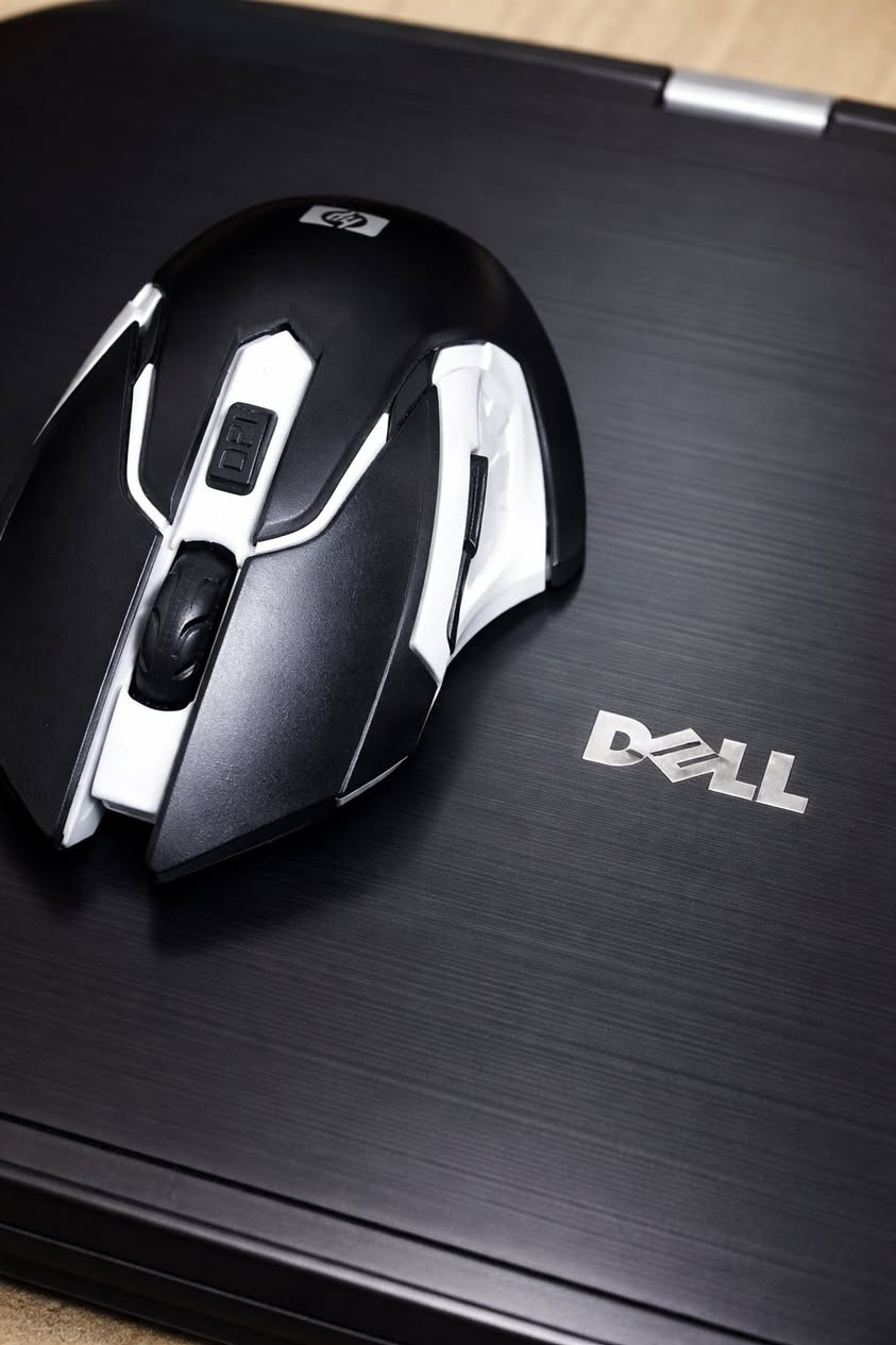 فرصة لابتوب بسعر لقطة – استخدام خفيف وبحالة زينة

لابتوب شغال 100% بدون أعطال
مرتب ونظيف ومناسب للطلاب أو للاستخدام اليومي البسيط

المواصفات:
 • المعالج: Intel Core 2 Duo
 • الرام: 1GB (قابل للزيادة لتشغيل برامج وألعاب أكثر سلاسة)
 • الهارد: 250GB مساحة ممتازة
 • النظام: Windows 7
 • البطارية تشتغل
 • وياها ماوس حديث هدية

💻 مزايا إضافية:
 • قابل للتحديث بسهولة: زيادة الرام أو تبديل الهارد إلى SSD لتسريع الأداء
 • مناسب للتصفح، يوتيوب، أوفيس، استخدام خفيف، وتعليم أونلاين
 • يشغل GTA: San Andreas وألعاب قديمة وخفيفة أخرى بدون مشاكل

السعر:85 قابل للنقاش بالمعقول
المكان: بغداد _شعله
للجادين فقط
يوجد توصيل 
الرقم - +964 771 391 6157
المراسله واتساب-تلكرام


**إذا كنت صاحب هذا الإعلان وتريد حذفه لأي سبب، رجاءا أرسل رسالة إلى الدعم الفني**