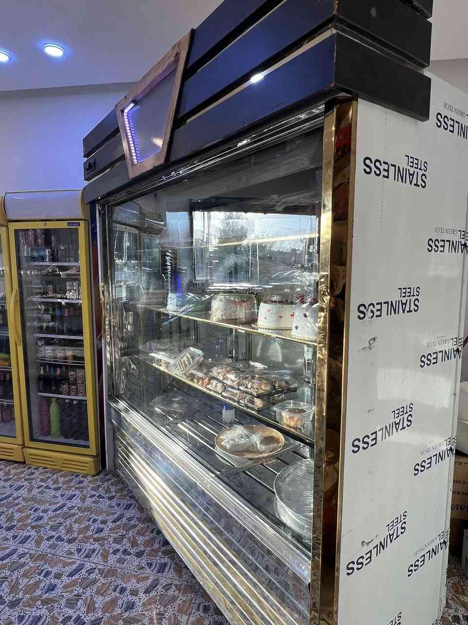 براد كيك للبيع اخو الجديد قياس 2*2 متر مكفول مكان بغداد ***********
