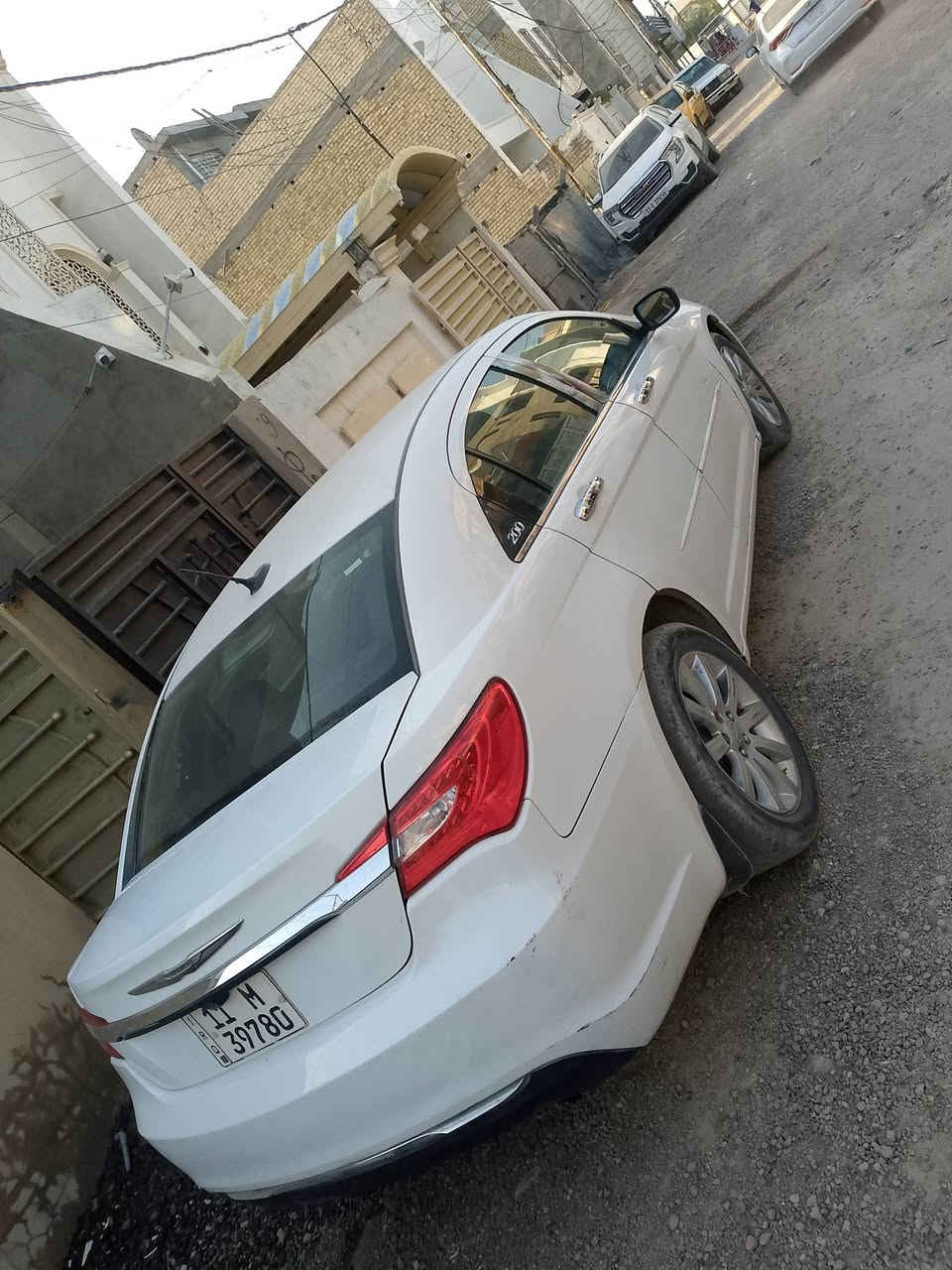 C200 2013
رقم بغداد بسمي سيارة بيها صبغ 3قطع صدر خلفي أمامي بلكات نوزلات عبوة فيت بم تخم تاير دوشمه ارضيه غرفتها كلش جديدة منضومه زينون بيها لايت كلش حلو سيارة جاهزة وبأيد مرة  بيها كم شغله نقص كلش بسيطات سعرها 78وبيها مجال بسيط جدأ مكاني بغداد الغزاليه ‏‪***********‬‏
