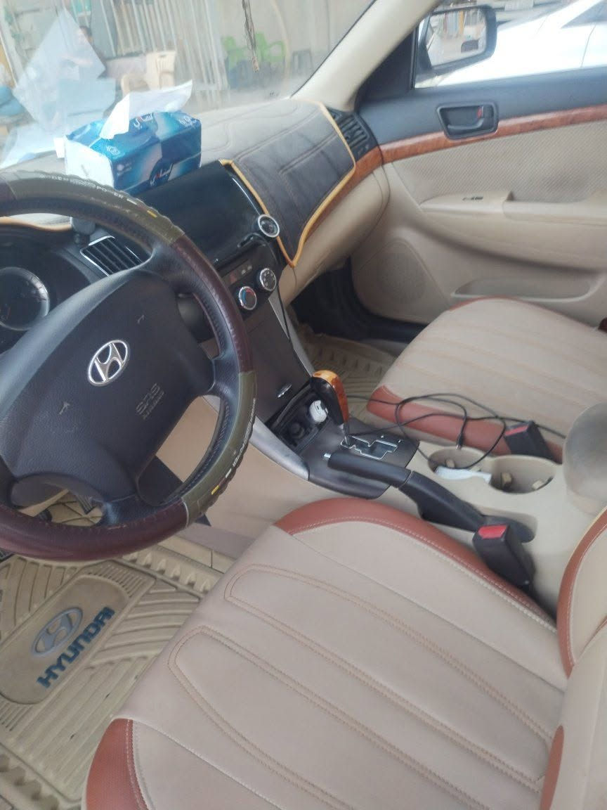 سوناتا خليجي موديل ٢٠٠٩
بيها قطعه تبديل واحده نفس اللون بدون صبغ
شاشه كامره كشنات جلد رقم بغداد انكليزي هزه ما منتهيه
مكينه 2400
مكان السياره بابل
للاستفسار
الاتصال ***********
***********
