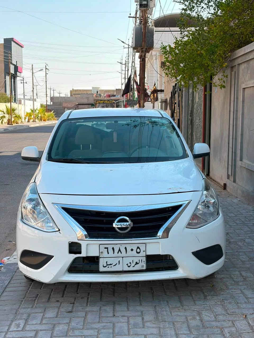 السلام عليكم 🫡
نيسان        2020
رقم اربيل سنويه منتهيه 
بأسم شركه 
السياره بيهه حالوب  بل القماره والصندوق والبنيد فقط 
السياره كفاله من الضربه التبديل والصبغ والمعجون 
بيه فقط بارد خفيف كما موضح عدكم في الجاملغ الأيسر فقط 
والباقي كفاله 
مكينه وكير كفاله حداديه جديده هستوني مبدلهه 
تخم تاير جديد 
تبريد ثلج ❄️ 
السعر 88 وبيهه مجال 
العنوان بصره حي المهندسين 
الهاتف ***********
