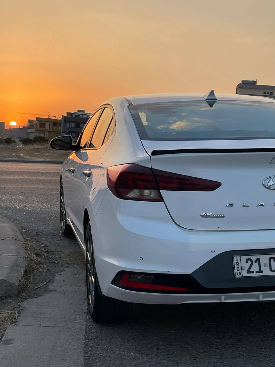 النترا 20 خليجي فول مواصفات فتحه بصمه ترحيب عند الاقتراب   ماشيه 115 الف كير ومحرك كفاله بيها قطعتين بنيد مبدل وبيها ضربه هلال الجاملغ الخلفي والباقي شرط السونار رقم سليمانيه مميز باسمي سنويه جديده هزه جديده 148 وبيها مجال للشراي ***********
