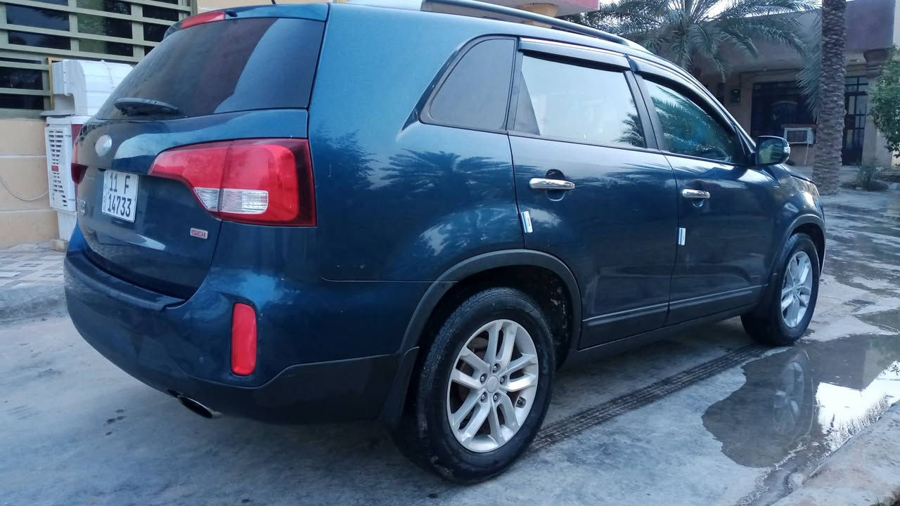 سلام عليكم سورنتو للبيع رقم بغداد بسمي موديل 2014شكل 15 بيه بنيد صبغ ما شيه 118حقيقي سبير ما نازل كير محرك حداديه كله جديد سياره مال جناي سعر 128وبيه مجال رقم الهاتف ***********
