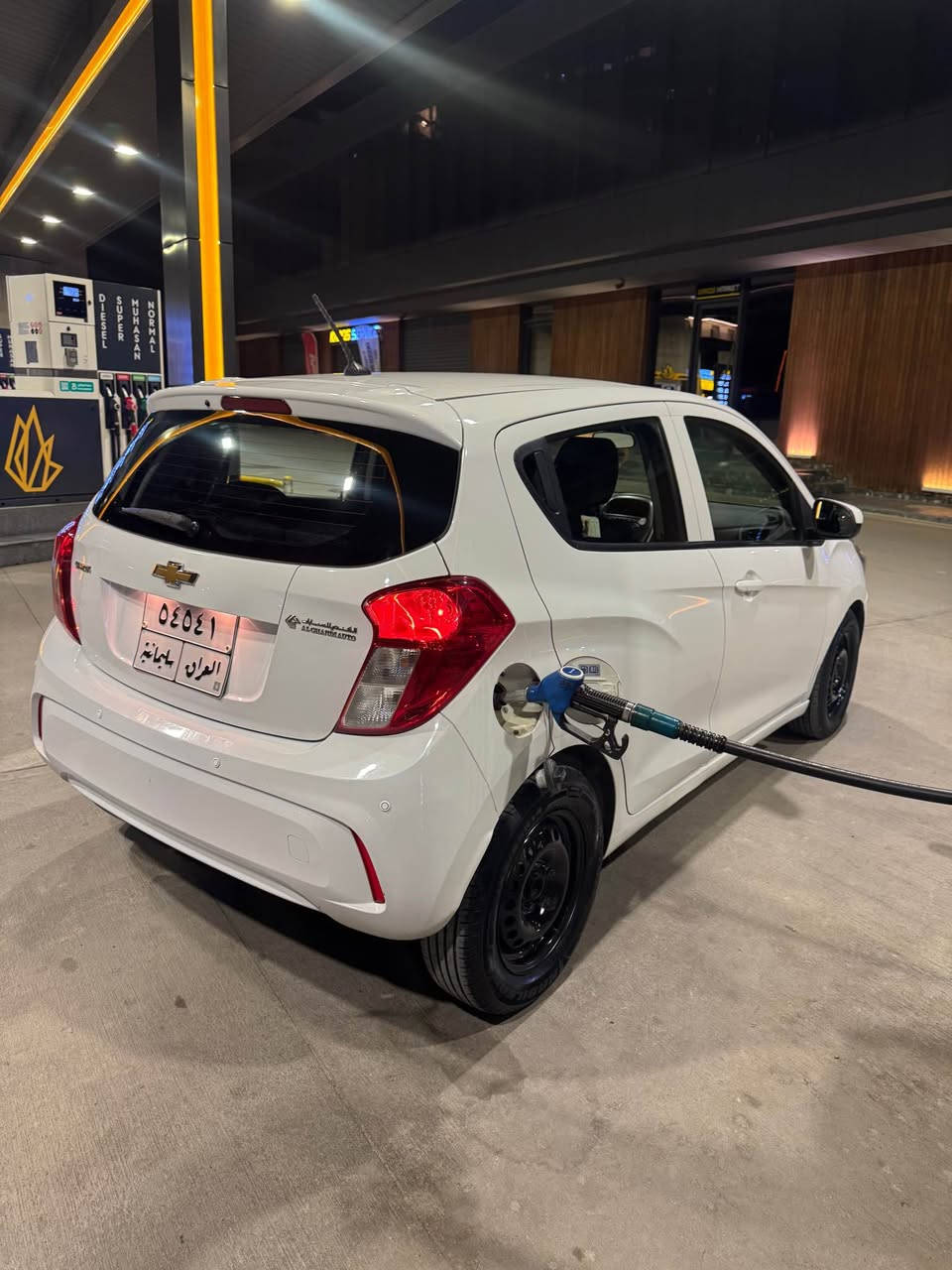 ﷽
للبيع شوفوليت spark 
2018 خليجي 
محرك 4 سلندر طبيعي 
ربع البنيد صبغ فقط بدون دواخل
كير محرك شرط 
مكان السياره سليمانيه 
سعر 82 ورقه 
*********** السليمانية, العراق
