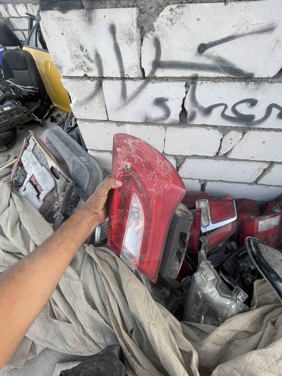 السلام عليكم أدوات حتياطيه أمريكي عام تفصيخ بكلايت ونزل مجول دوس    دكشن ستيرن عينات ضفيره شنو تحتاج دزلي صورته وأنه خادم لاستفسار ***********
