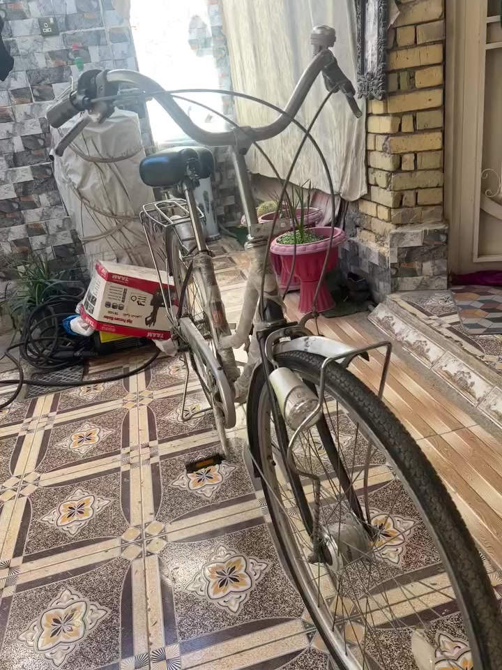 باسكل للبيع حجم ٢٧  ياباني حاويه نظيف عكرب ٥ نمر مكان الشطرة رايده ب 140 وبيه مجال


**إذا كنت صاحب هذا الإعلان وتريد حذفه لأي سبب، رجاءا أرسل رسالة إلى الدعم الفني**