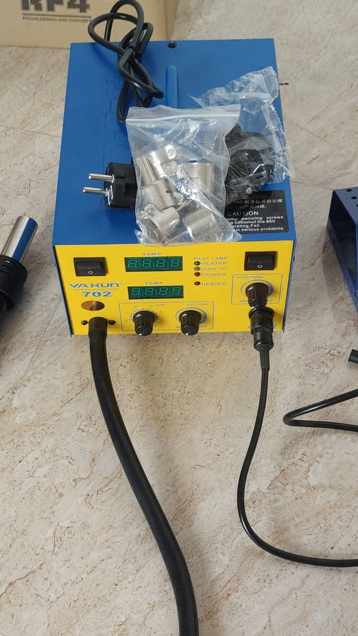 غراض صيانه جدد مشتغلات فقط على گد الفحص وبالشرط
بورسبلاي 5 امبير
هيدگان
جهاز رافع شاشه
البيع شلع مكان كركوك ومتوفر توصيل


**إذا كنت صاحب هذا الإعلان وتريد حذفه لأي سبب، رجاءا أرسل رسالة إلى الدعم الفني**