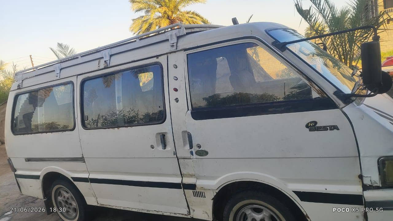 سلام عليكم
كيا بستا للبيع موديل 93 سنويه ل 28 
سياره بلاديه مابيه صبغ بس الضربه الي بطويله يم البك  سياره محرك كير اكسل 
مكفولات تخم تاير امامي خلفي سياره وياهة دروعه ثنيه امامي وخلفي سياره خير من الله كشنات ستاركس فول 
هاذ رقمي *********** بي واتساب
