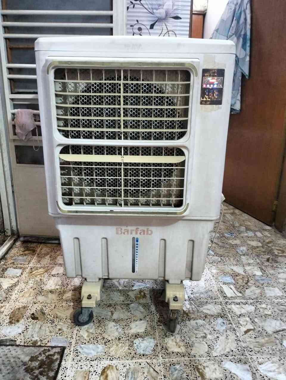 أغراض للبيع شغالات ع فحص مكان شعب نهاية الفورتات يوجد توصيل ***********
