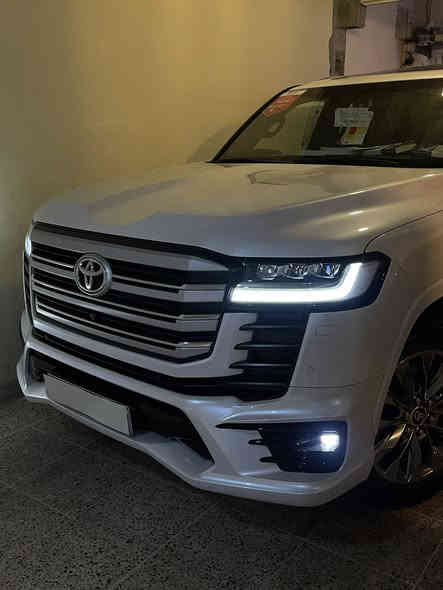 بسم الله الرحمن الرحيم 

TOYOTA Land cruiser 2024  VXR Twin Turbo
     📦7,000 km   
🔻ارخص سعر بكل العراق
(توین توربوو) VXR 
سعر 900 $ 🔻💣
☎️***********☎️

‏‎سنة الصنع:2024 
‎‏‎ضمان شركة جيهـان
كل غراض بلادي موجود
باب شفت
٥ كاميرا 
ماشييه 7 الف  كم حقیقی بشرت 📦📦
‏‎المواصفات :
- محرك 6 سلندر 3.5L توربوو
‏‎- فتحة سقف ( سلايد ) 
-٣ شاشات 
- شاشات ترفيه خلفية
‏‎- مقاعد جلد 
‏‎- مقاعد كهربائية 
- مقاعد امامية تبريد 
- ⁠تبريد وتدفئة امامي خلفي 
‏‎- بصمة الابواب 
‏‎- صندوق كهربائي
‏‎- مصابيح LED و زينون
-7 راكب 
-شحن واير ليس 
-حساس امامي خلفي 
‏‎- حجم العجلات 20 inch 
———————————
‏‎سيارة حيل نظيفة كلشي عل بلاد لوك
‏‎سنوية زنكة كلشي جديد مدفوع لـ2029
‏‎باسمي السنوية بشرط تحويل و خرامة 
‏‎سيارة مابيـها دينار مصرف كامل من كل نواحي

نفسي يوم /تحويل و وكالة حاظر 
مكانك /داخل سليماني
☎️***********☎️
