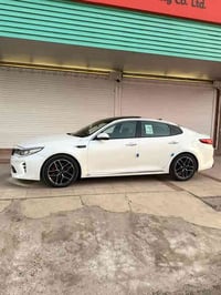 كيا اوبتما 2018 sxl اعلى فئه  بانورما  لايت زنون بگ لايت لد  5 كامرات ...