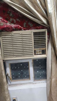 مكيف جنرال ٢ طن شغال تبريد ثلج تجي وتشوفه سعر واتساب   07865570735