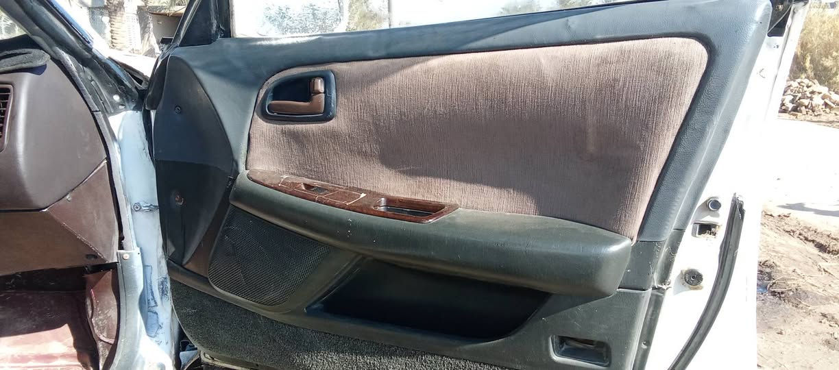 سلام عليكم اريد مراوس سياره مكفوله عده ضربه ب جنطه رقم بغداد ثاني يوم مداور بسمك موديل 1992 ***********
