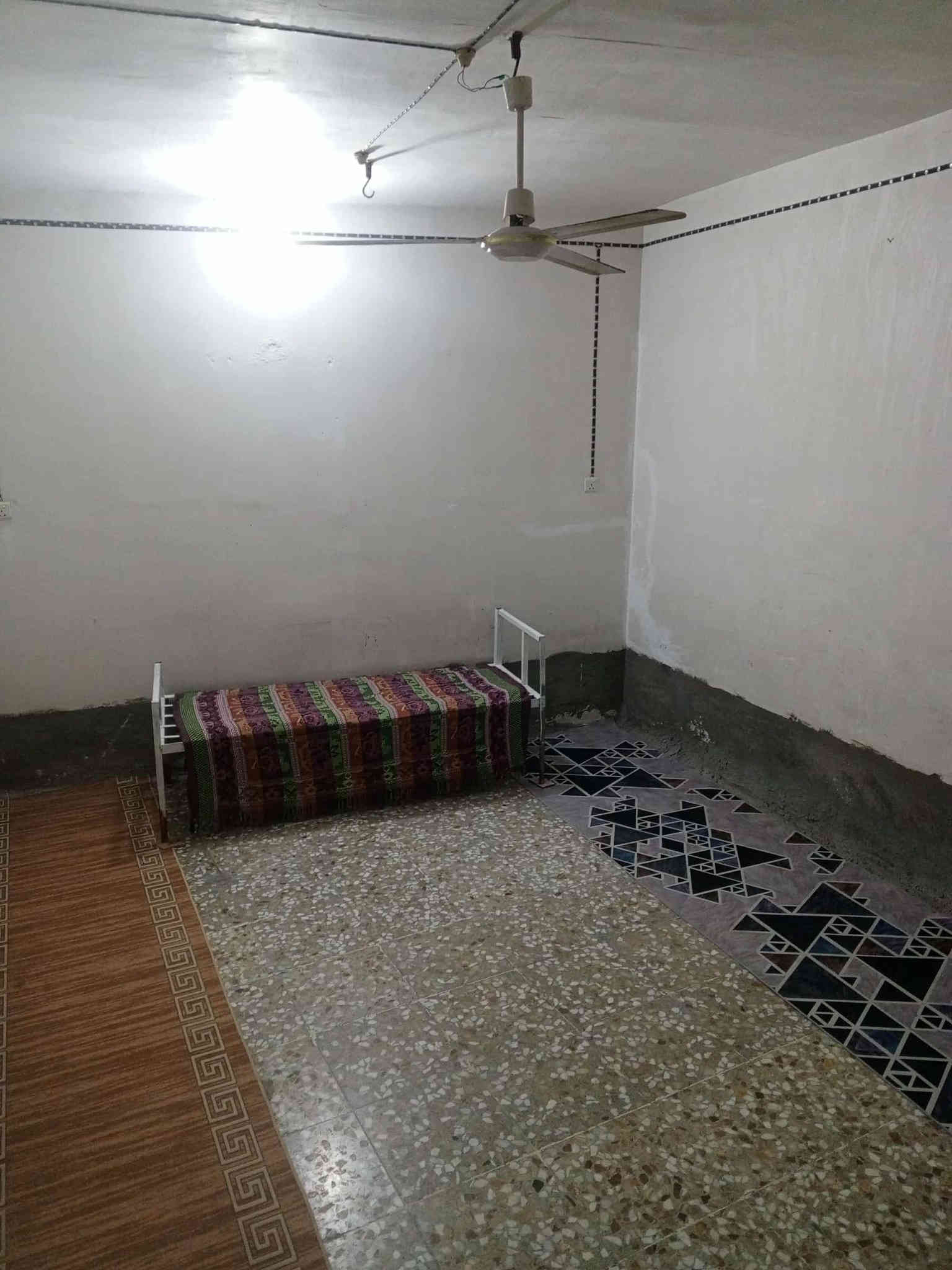 السلام عليكم
بيت للبيع زراعي المساحه ٢٦٠ متر العنوان بالسده حي النصر الثاني بكاع بيت حميد الخدمات كامله تفاصيل البيت غرفتين وصاله وستقبال ومطبخ وصحيات وطارمه كبيره السعر المطلوب ٤٧ مليون وبي مجال الاستفسار *********** // ***********
