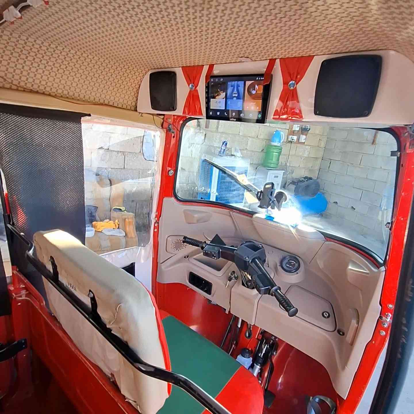 السلام عليكم ورحمة الله وبركاته للبيع للبيع تك تك22 لون حمره رقم وسنويه باسمي لوحات نكليزي تحويل ثاني يوم مكاني ديالى الخالص السعر ع الرقم ***********
