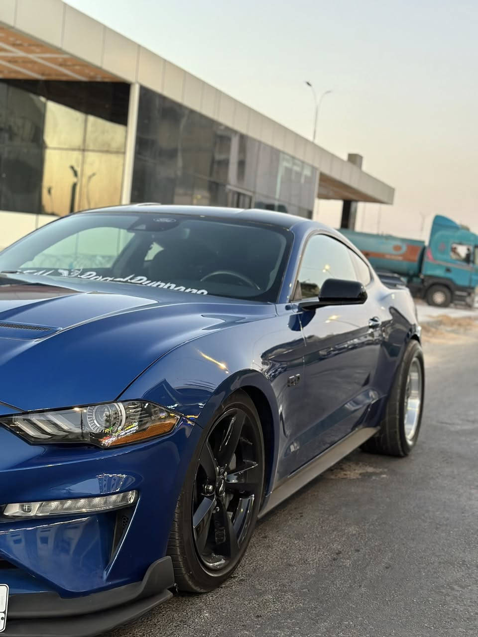 " السلام عليكم "
* سيارة موستنك GTمديل 22 مكينه 5.0
* ⁠السيارة ماشية 14 الف 
* ⁠مواصفات السيارة ( رادار جانبي + امامي + خلفي ) 
* ⁠كامرة خَلفية 
* ⁠شفتات ستيرن 
* ⁠تحكمات ستيرن 
* ⁠كشنات كهرباء ⚡️
*اكتاف گزوز 
*3 نغمات گزوز 
*بگلايت دخاني  
* ⁠گير 10 نمر 
* ⁠تايرات دراك 
* ⁠لويات ايباخ 
* ⁠الويل الخلفي ويلد اصلي جاي مہَטּ امريكا بيها 
* ⁠السيارة مهبطة مہَטּ الأمام 
* ⁠السيارة بدون ضربه وصبغ كلين
* ⁠بــس الدعامية مكسوره ومصلحه نفسها
* ⁠السيارة بيها تزويد بعد هواية بــس مانعرفه شنو لان السيارة جانت سابقاً بشركة تزويد في امريكا 
* ⁠مكان السياره ( بغداد - البنوك )
* ***********
