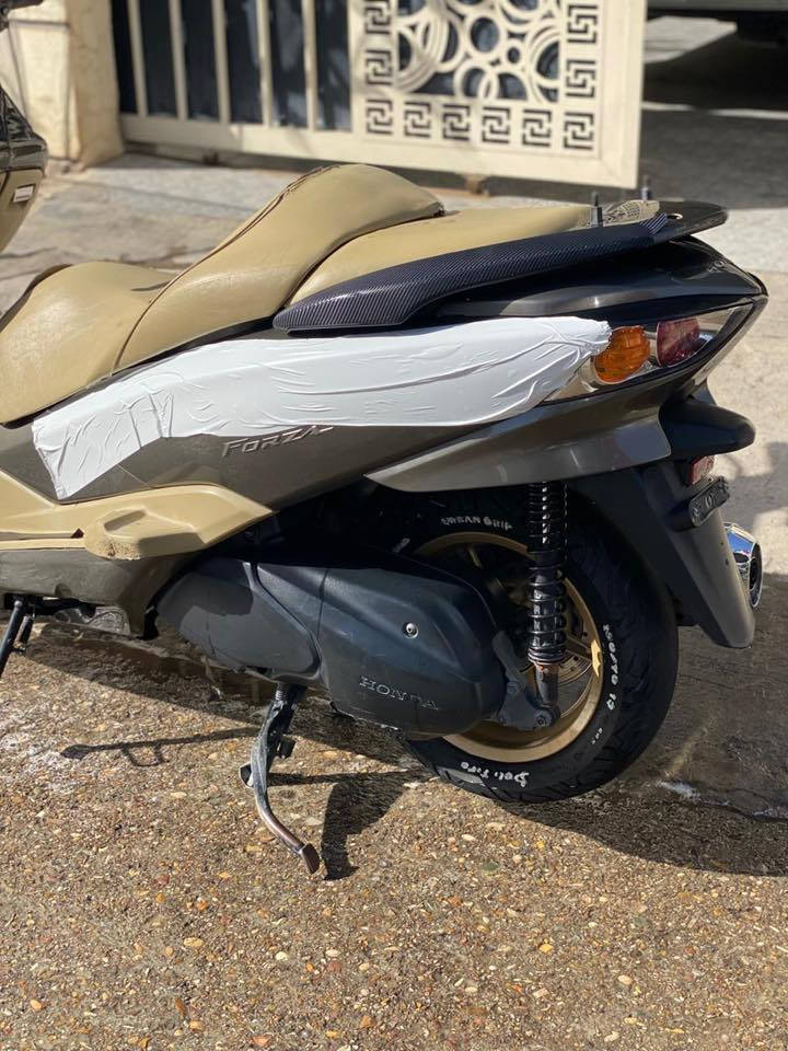 السلام عليكم 
دراجه فورزا صفر 10مكفوله 
فول مواصفات +لون مميز اسرائيلي

ABS

كير شغال 7نمر و٤تحويلات
تدفئه يدات
ويل ذهبي
سماعات 
مكان ديالى بعقوبه 
***********
سعر مليون و500 وبيها مجال
