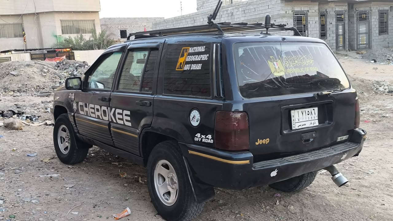 السلام عليكم شباب جيب شيروكي مديل 94 عنون بصره شط العرب سياره محور 3000 مكينه وگير بشرط سلف وباور جدد  رقم ذيقار مشروع وطني سنويه 28 رقم ***********
